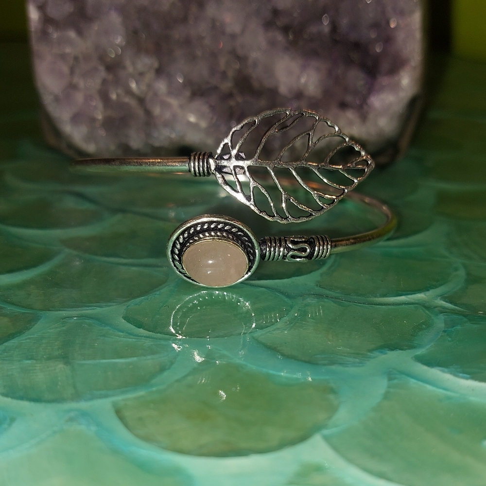 Rose Quartz Leaf Adjustable Bangle Bracelet - Picture 2 of 6